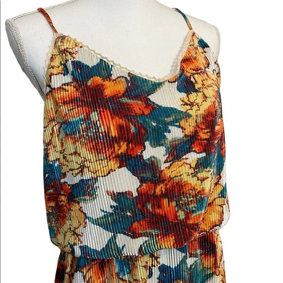 NWOT Papermoon Floral Blouson Dress - Picture 2 of 5